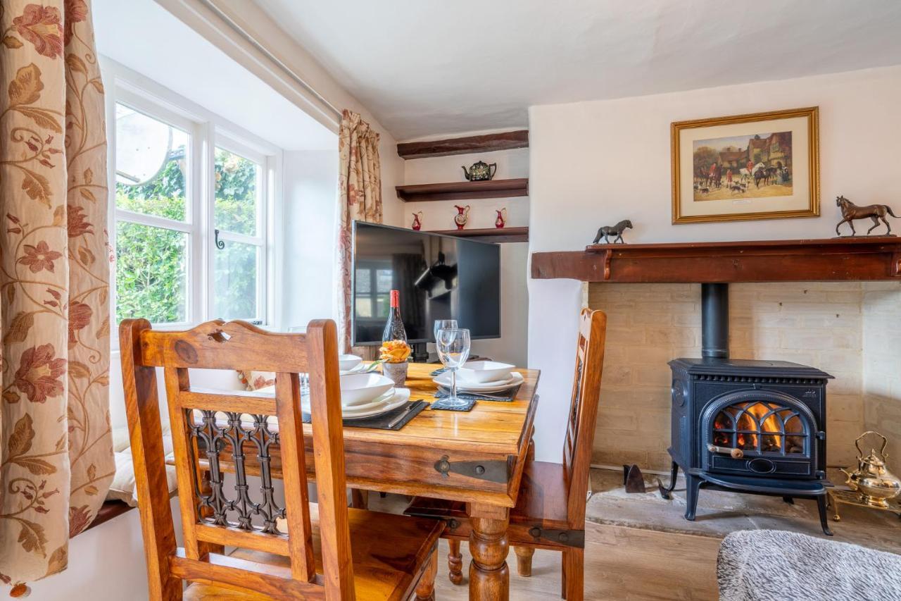 Forsythia Cottage Bourton-on-the-Water Exterior foto